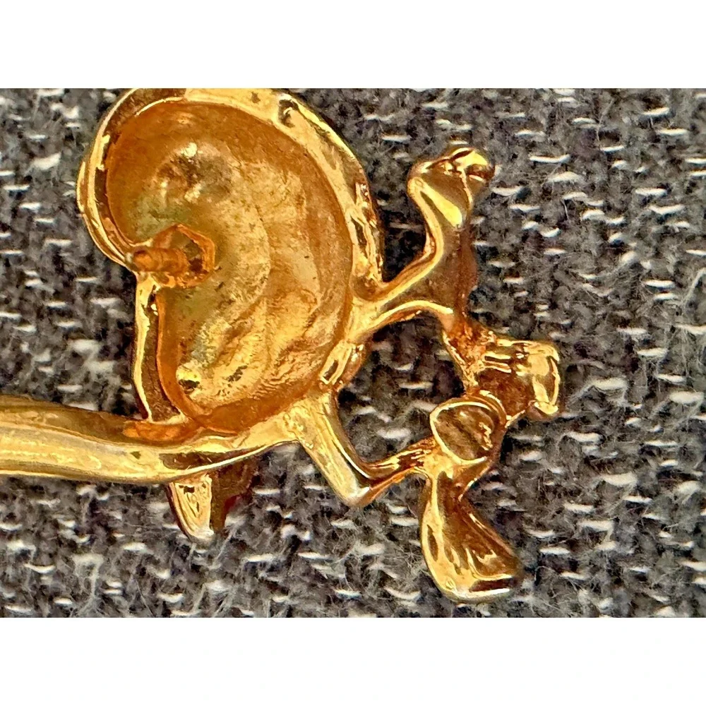 Vintage Retro Y2k Tropical‎ Forest Nature Colorful Bird Lapel Pin w Red Eye.